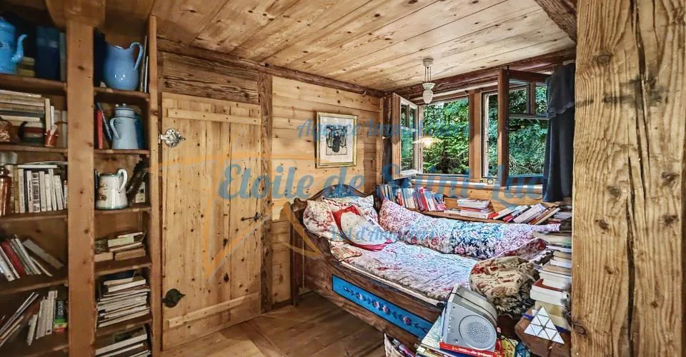 Schönes Chalet und seine zwei Nebengebäude – Foto 9 von 33