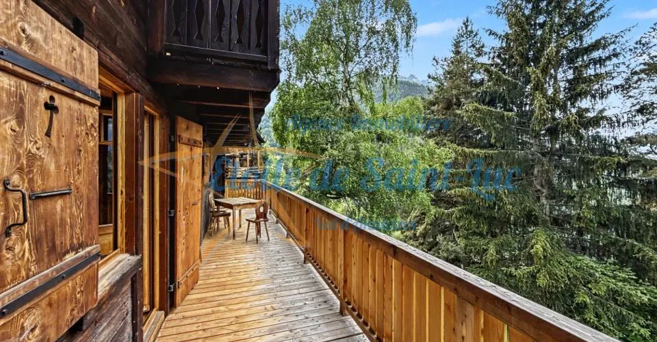 Schönes Chalet und seine zwei Nebengebäude – Foto 19 von 33