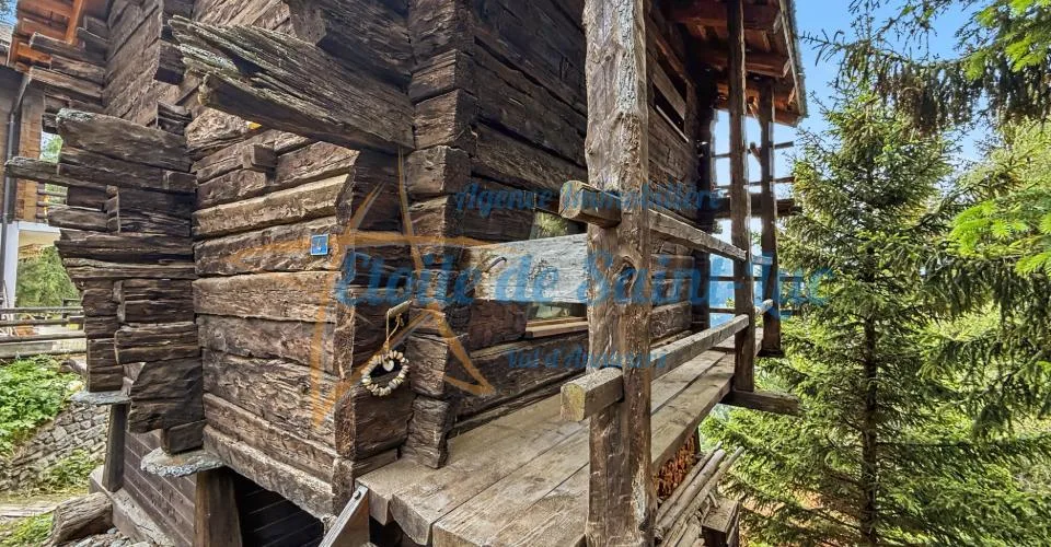 Schönes Chalet und seine zwei Nebengebäude – Foto 33 von 33