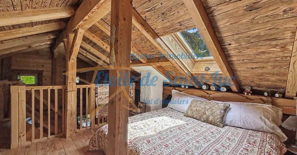 Schönes Chalet und seine zwei Nebengebäude – Foto 15 von 33