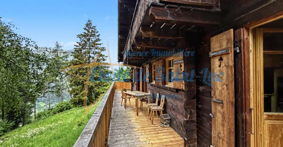 Schönes Chalet und seine zwei Nebengebäude – Foto 20 von 33