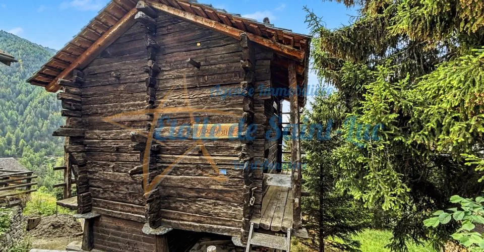 Schönes Chalet und seine zwei Nebengebäude – Foto 27 von 33