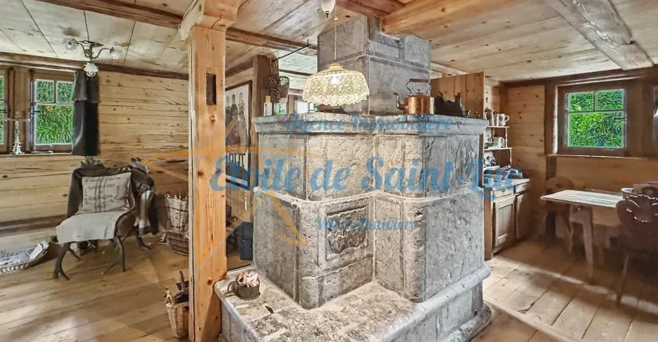 Schönes Chalet und seine zwei Nebengebäude – Foto 10 von 33