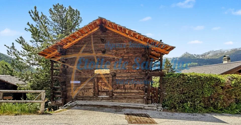 Schönes Chalet und seine zwei Nebengebäude – Foto 21 von 33