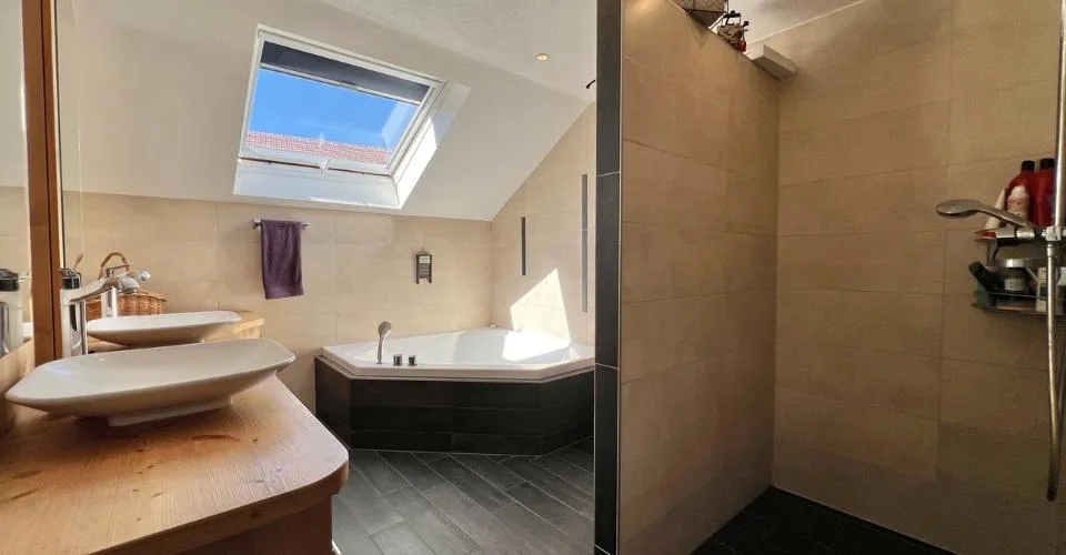 Villa di 6,5 locali, grande giardino, piscina,... – foto 10 di 26