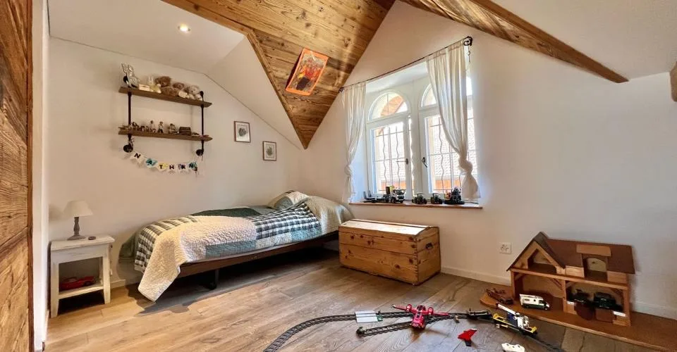 Villa di 6,5 locali, grande giardino, piscina,... – foto 9 di 26
