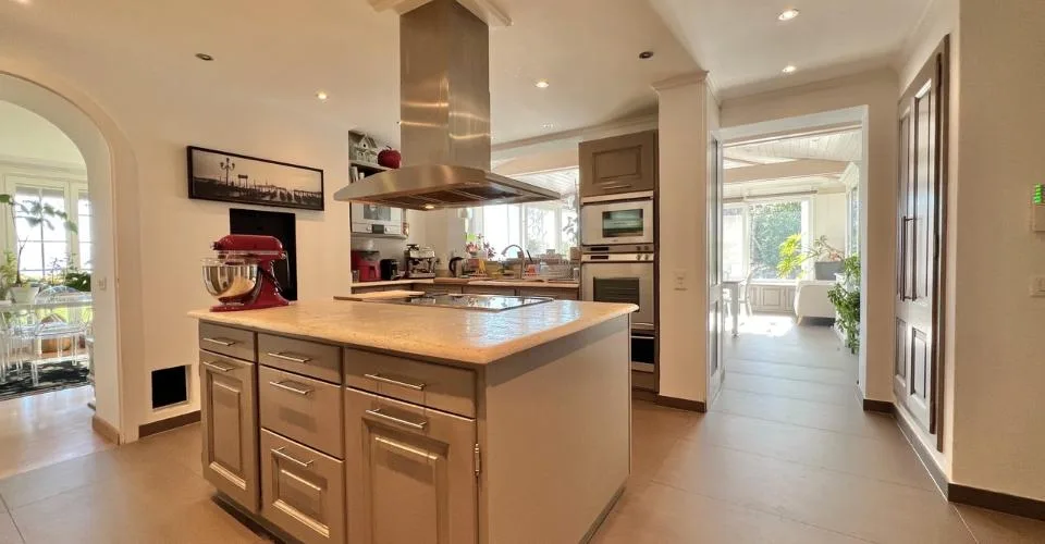 Proprietà di charme, panorama grandioso, eleganza assoluta su 420 m2 – foto 9 di 26