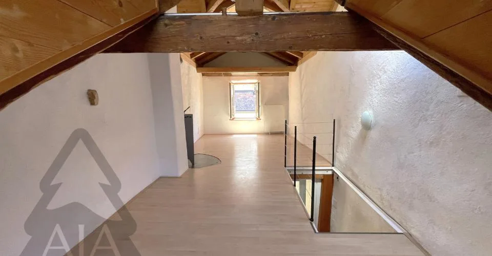 Cressier (au Centre du Village historique), charmante maison mitoyenne de 3 pièces (~ 63 m2 habitables) – foto 3 di 30
