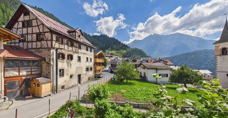 12 Zimmer Ferienhaus in Vaz-Obervaz – Foto 5 von 12