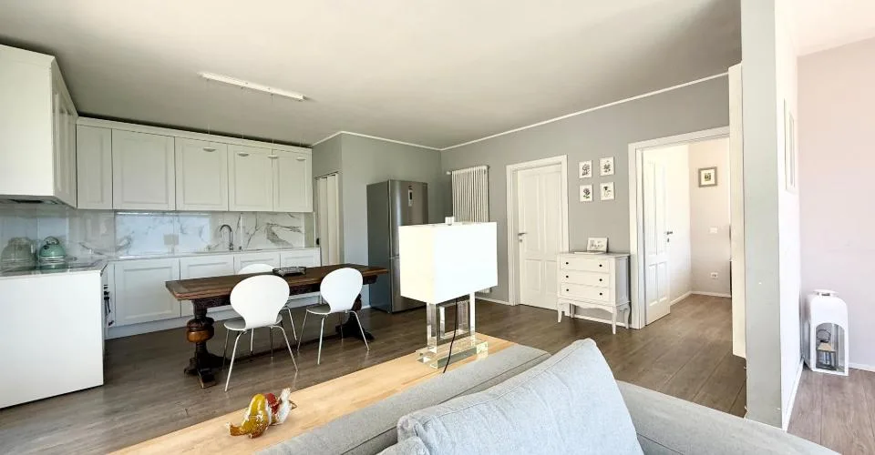Rif 2026 - IN COLLINA - RESIDENZA SECONDARIA CON BELLA VISTA LAGO – Foto 7 von 26