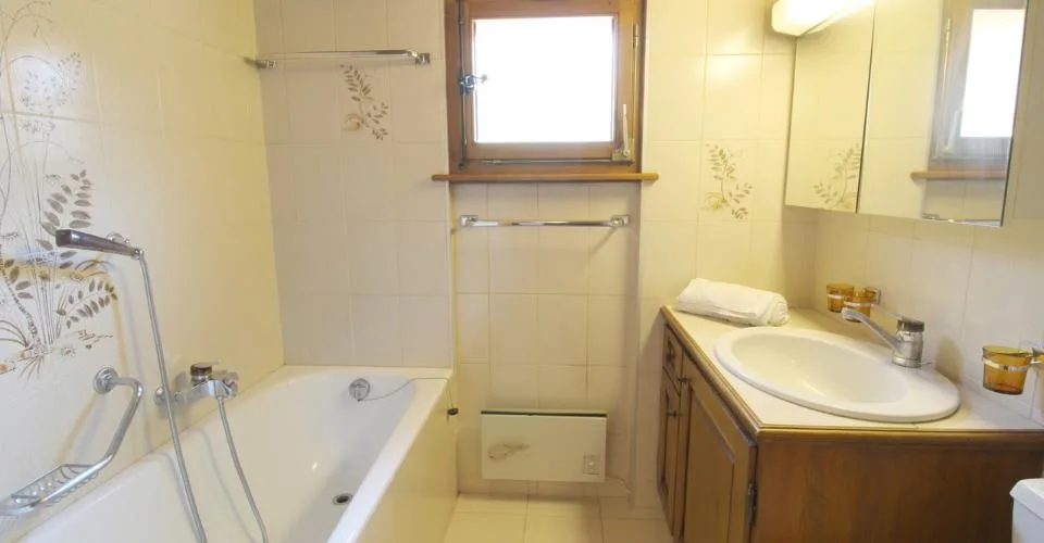 Charmant 3 pièces avec deux salles de bain – Foto 5 von 16