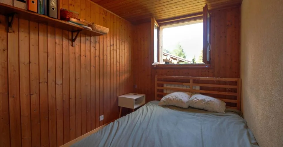 Chalet typique avec grand jardin – Foto 6 von 16
