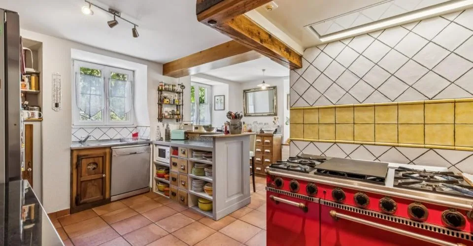 Maison de caractère rénovée aux grands volumes – Foto 6 von 26
