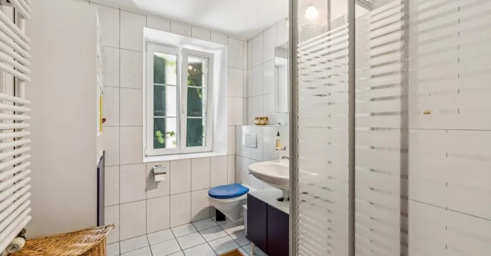 Maison de caractère rénovée aux grands volumes – Foto 11 von 26