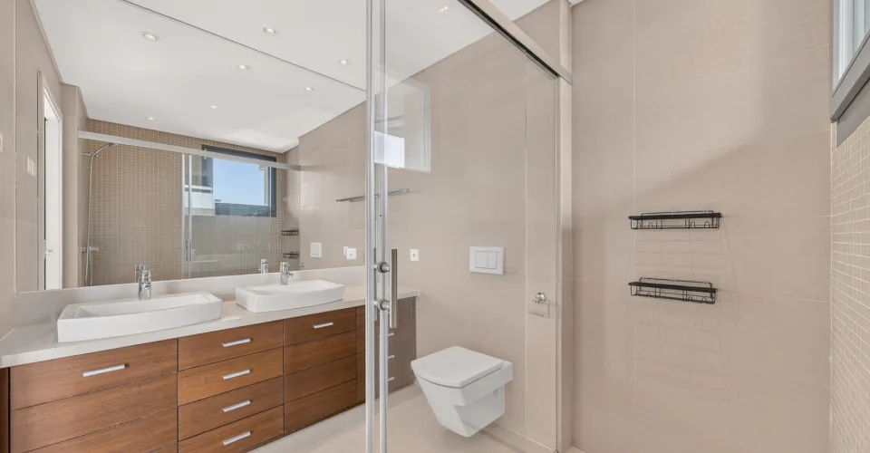 TOWNHOUSE – photo 15 of 38