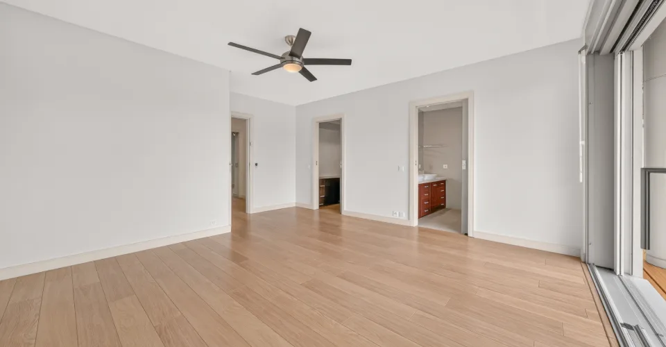 TOWNHOUSE – photo 4 of 38