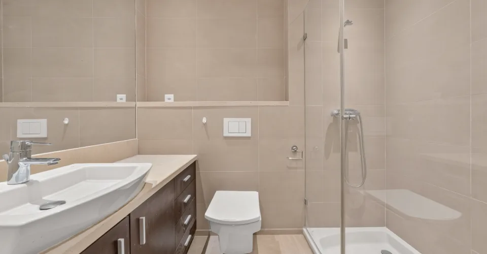 TOWNHOUSE – photo 13 of 38