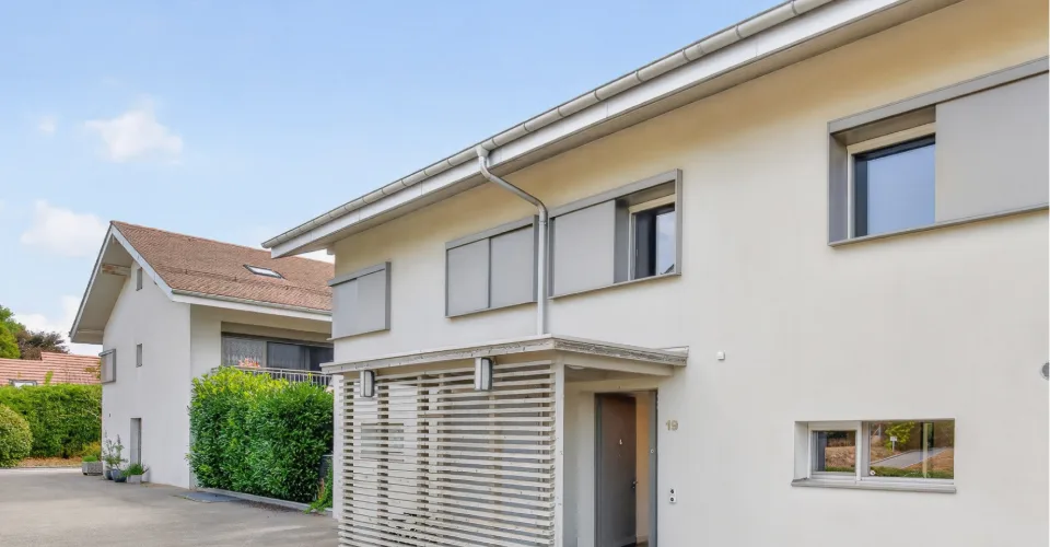 TOWNHOUSE – photo 17 of 38