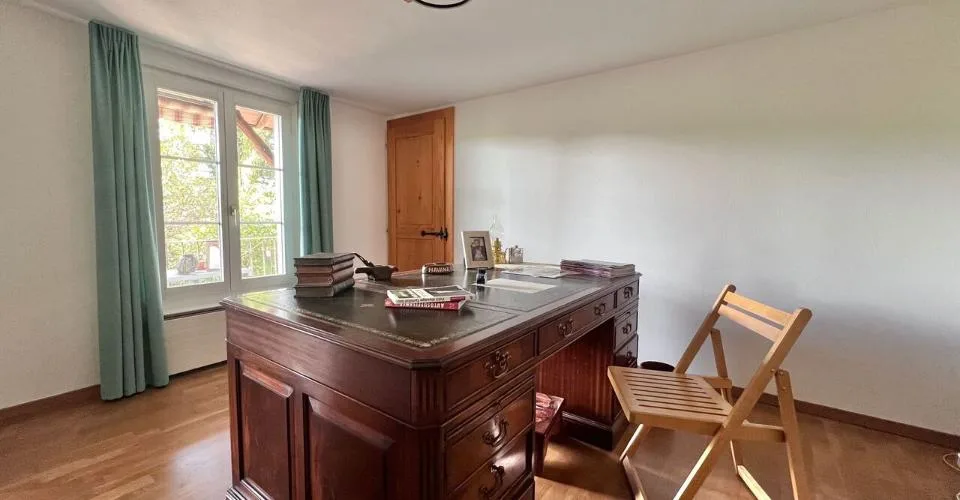 Renovierte Farm, die Authentizität und Komfort in 4,5 Zimmern vereint – Foto 7 von 26