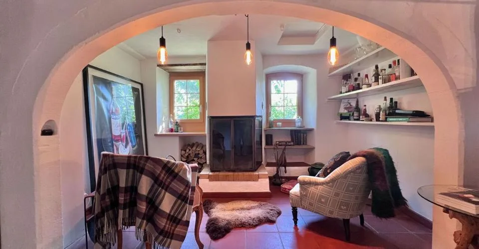 Renovierte Farm, die Authentizität und Komfort in 4,5 Zimmern vereint – Foto 5 von 26
