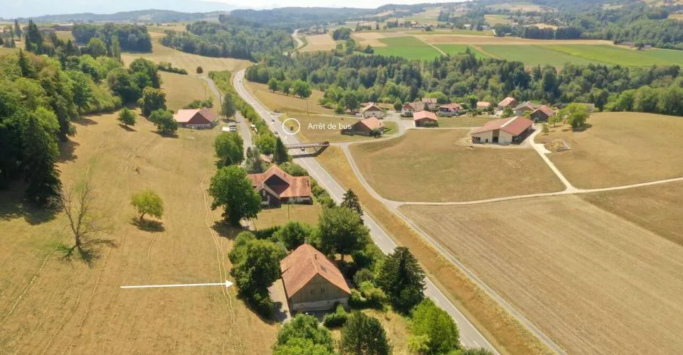 Renovierte Farm, die Authentizität und Komfort in 4,5 Zimmern vereint – Foto 2 von 26