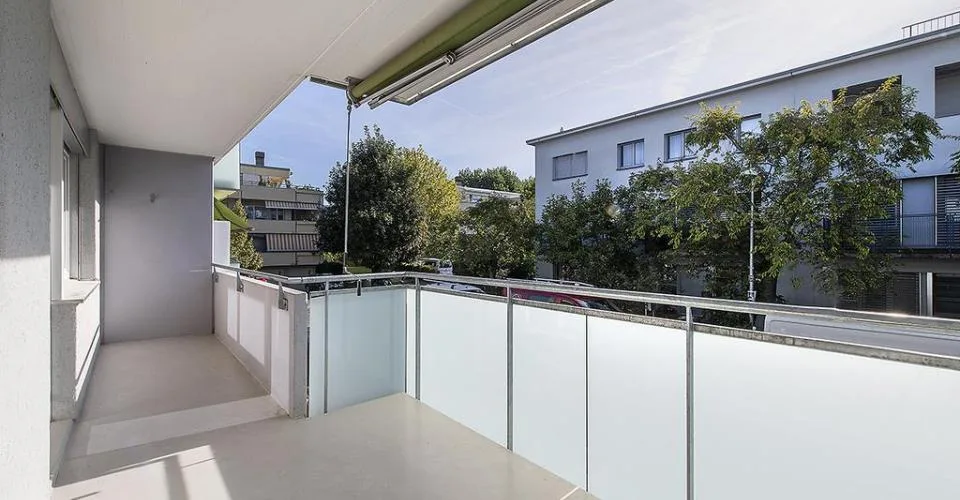 ***3'ZWG**BRAND-Neue Küche und Bad**30m2 Wo/Essen**14m2 Balkon