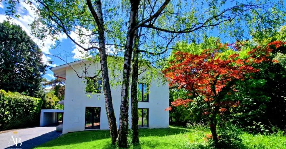 Elegante Villa Familiare Vicino al Lago e alle Spiagge di Collonge-Bellerive – foto 16 di 16
