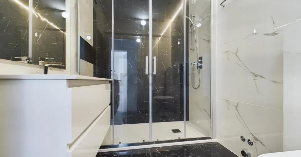 Moderne und helle 4.5-Zimmer-Wohnung in LocarnoModerno e luminoso appartamento di 4,5 locali a Locarno – Foto 6 von 20