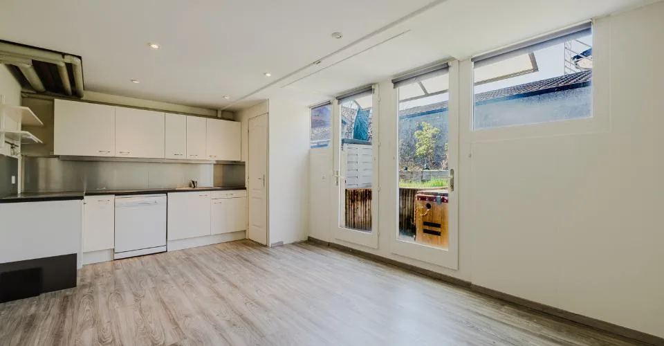 Très beau duplex lumineux et spacieux de 5 pièces à Plan-les-Ouates en attique avec espace indépendant en plus – Foto 43 von 48