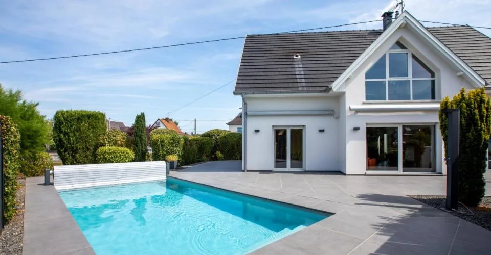 Villa d'exception avec piscine aux portes de Bâle, en France – photo 7 sur 13