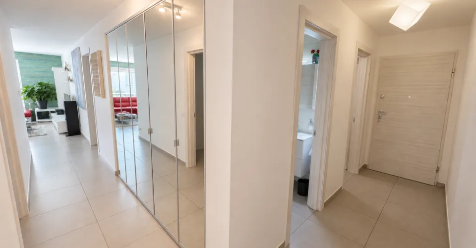 Attraktive 4,5-Zimmer-Gartenwohnung in Manno - grosszügiger Wohnkomfort mit privatem Garten – Foto 19 von 26