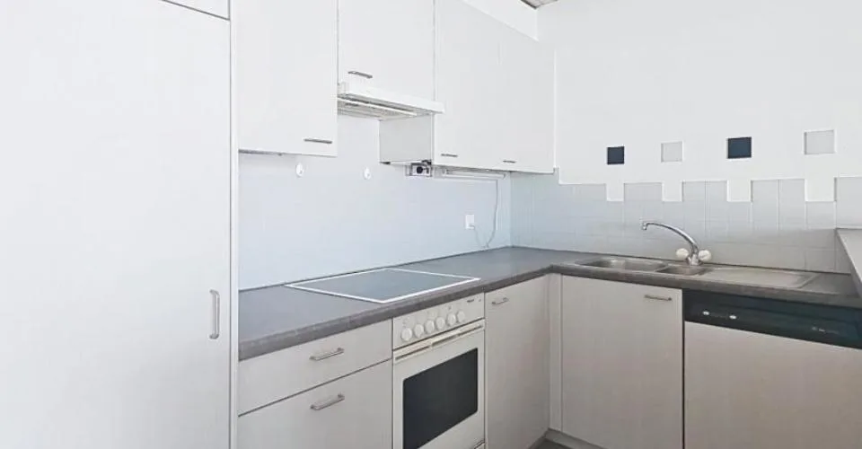 Centre-ville - Charmant 3.5 pièces au dernier étage – Foto 3 von 18