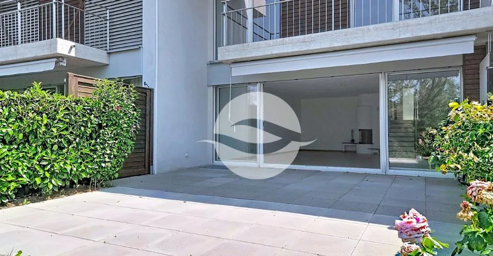 Charmante villa avec jardin et belle vue dégagée – Foto 2 von 26
