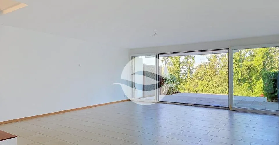 Charmante villa avec jardin et belle vue dégagée – Foto 6 von 26