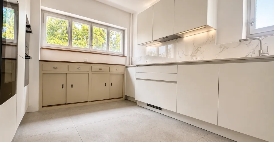 Prachtvolles Duplex mit privatem Garten von 670m2 – Foto 8 von 22
