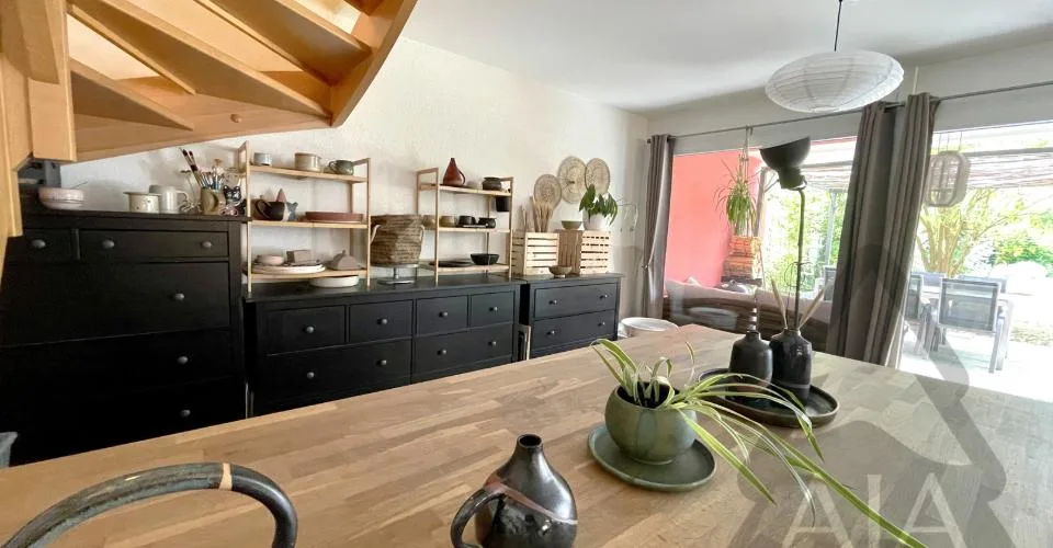 Cudrefin (à deux pas du Lac), très belle villa mitoyenne de 5,5 pièces avec jardin – Foto 11 von 37