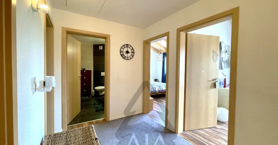 Cudrefin (à deux pas du Lac), très belle villa mitoyenne de 5,5 pièces avec jardin – Foto 12 von 37