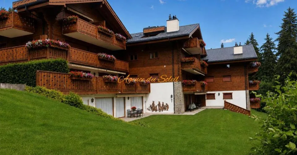Appartement Ski-in/Ski-out de standing de 4.5 pièces avec piscine privée au coeur de Crans ! – Foto 16 von 25