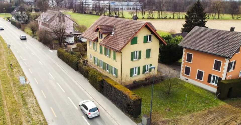 Renditeobjekt mit Geschichte & Zukunft - Mehrfamilienhaus mit Baulandreserve in Luterbach