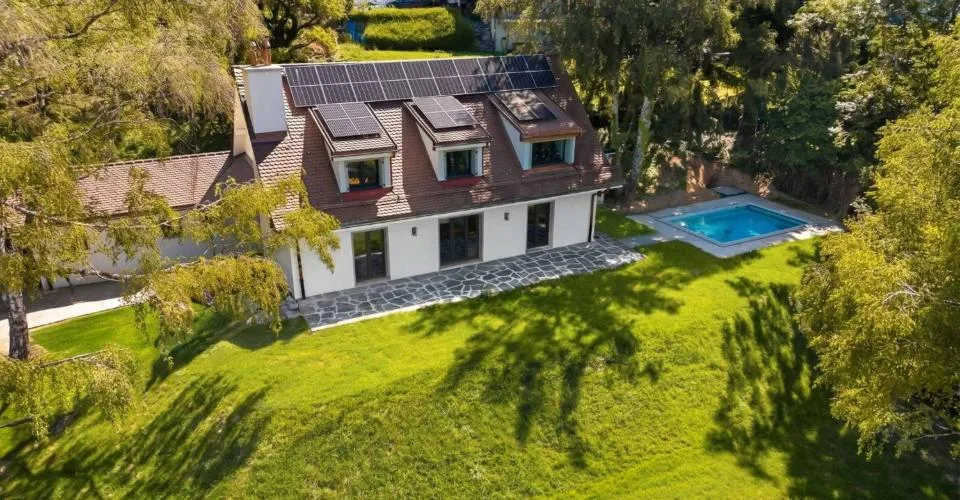 Très belle Villa individuelle totalement rénovée de 6.5 p - Quartier résidentiel