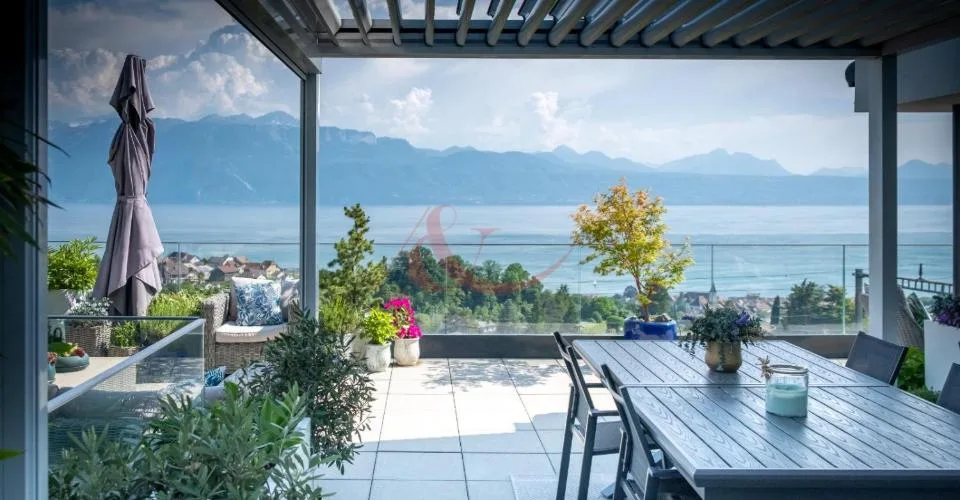 Propriété moderne offrant vue sur le lac et les Alpes ? La Conversion – Foto 2 von 12