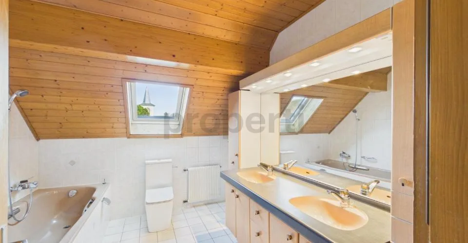 Wohnung mit 3.5 Zimmern, renoviert, mit Balkon und kommerzieller Mieteinnahme inklusive – Foto 22 von 27