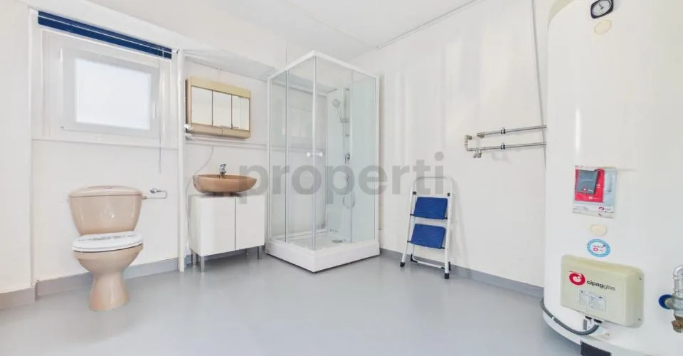 Wohnung mit 3.5 Zimmern, renoviert, mit Balkon und kommerzieller Mieteinnahme inklusive – Foto 24 von 27