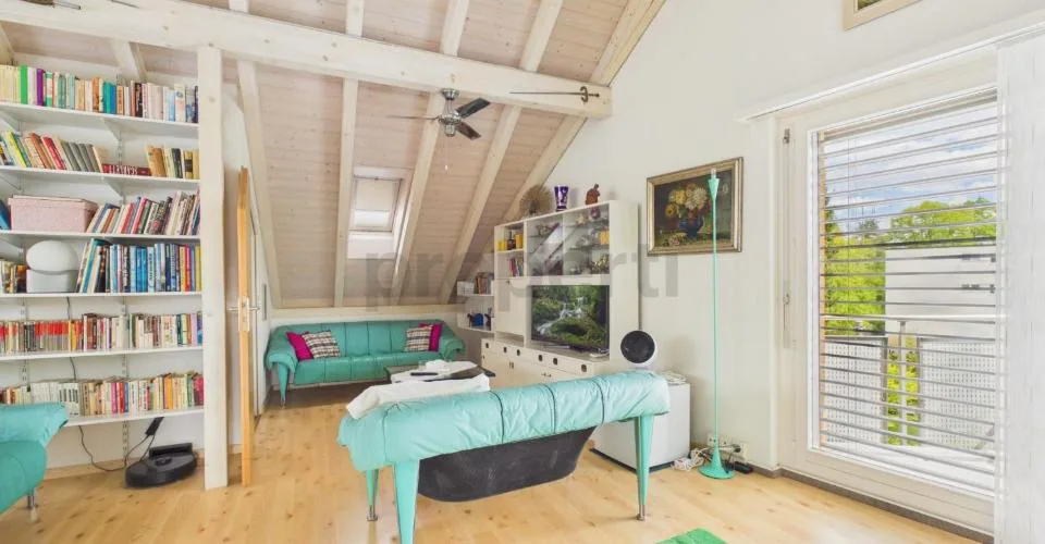 Ampia casa unifamiliare di 7,5 stanze con balcone – foto 20 di 27