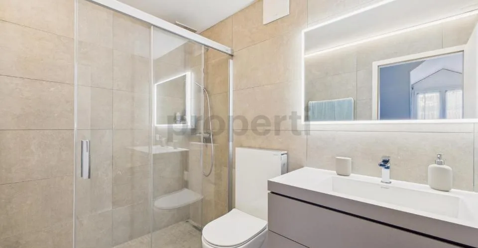 Elegantes 4.5-Zimmer-Apartment mit sonnigem Balkon in Treycovagnes – Foto 25 von 26