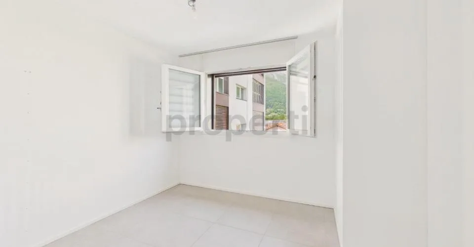 Moderno 3.5 locali con grande terrazza, Giubiasco – Foto 10 von 26