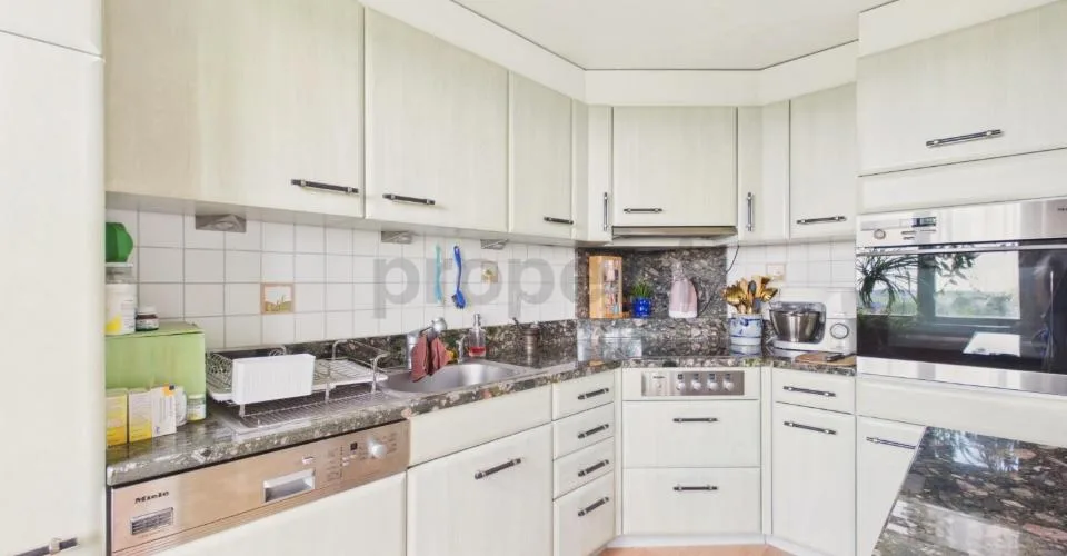 Casa familiare idillica con giardino soleggiato e piscina a Trogen AR – foto 20 di 28