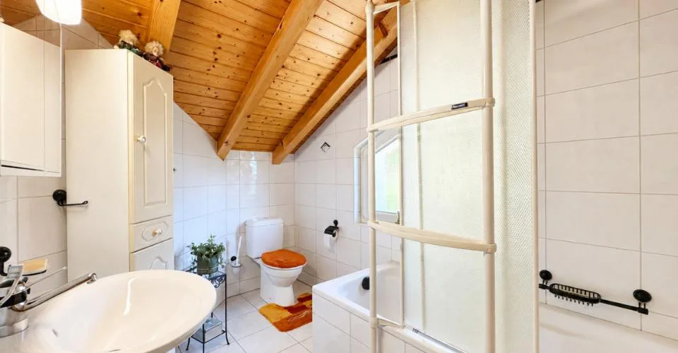 EINZELNE VILLA MIT 5,5 ZIMMERN, GARTEN UND VERANDA IN SAXON – Foto 11 von 24