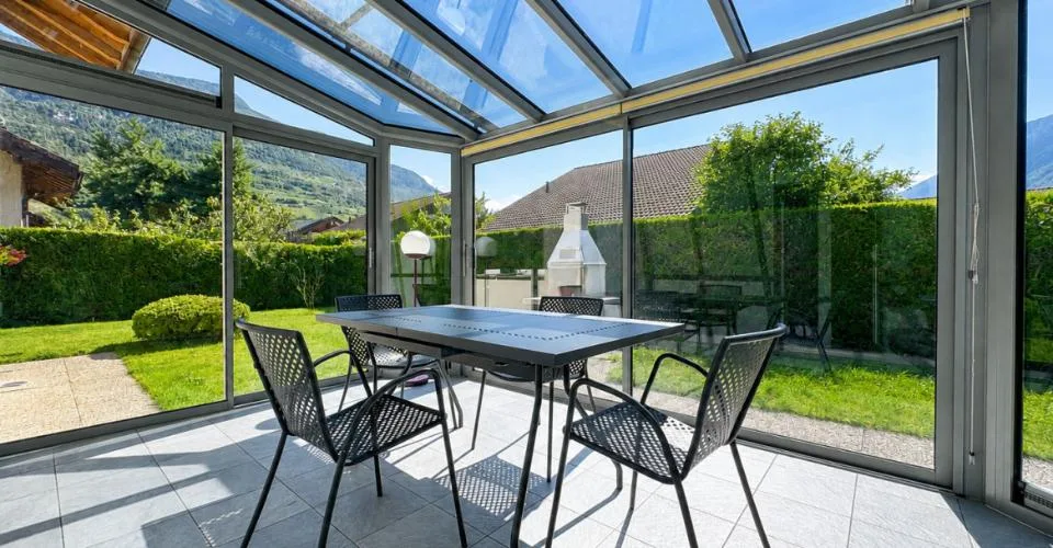 EINZELNE VILLA MIT 5,5 ZIMMERN, GARTEN UND VERANDA IN SAXON – Foto 7 von 24