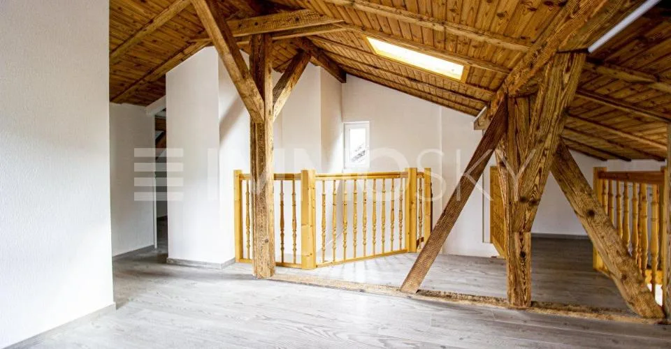 Edificio di rendimento con fienile annesso (REN circa 3,9%) – foto 8 di 14